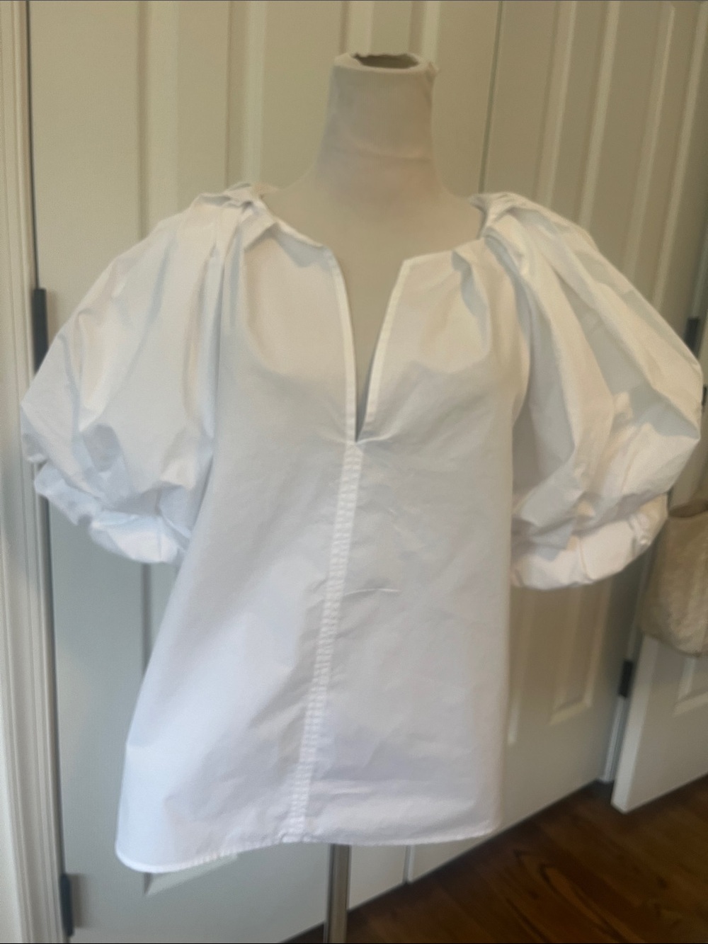 A.L.C. White Puff-Sleeve Cotton V-Neck Blouse
